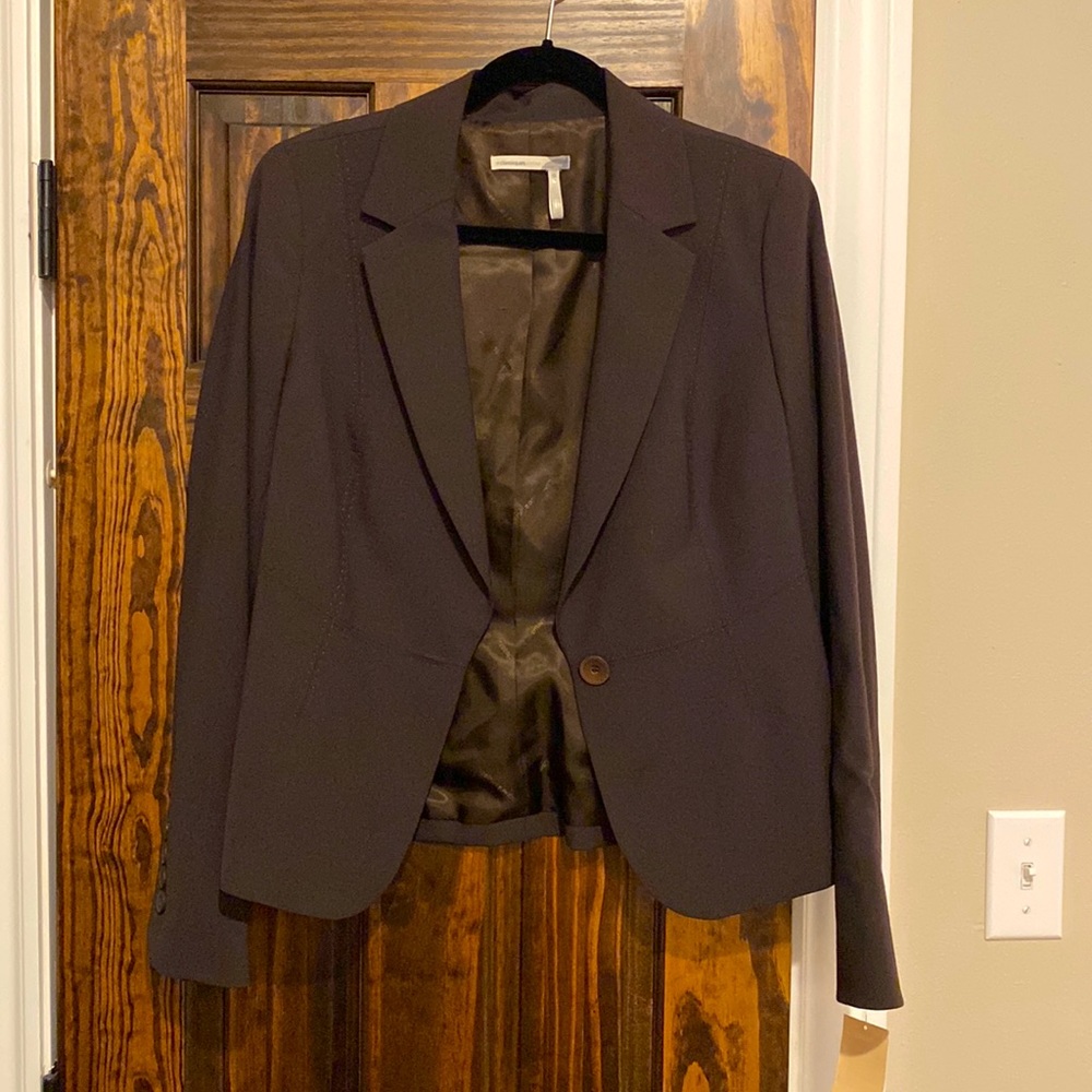 Pretty dark brown blazer with decorative stitching NWT